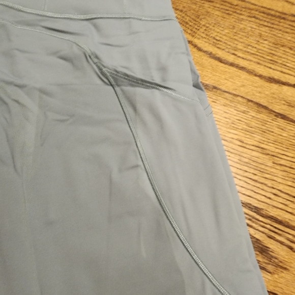 Legging - Picture 2 of 3